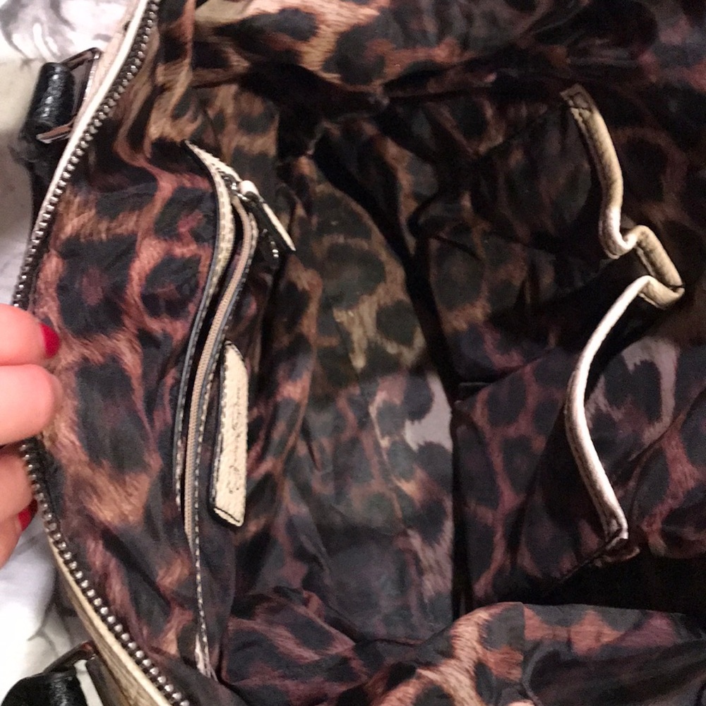 Jessica Simpson purse - Picture 4 of 8